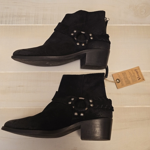 {6} NWT Vintage 7 Alameda Black Suede Western Buckle Ankle Booties - Picture 3 of 15